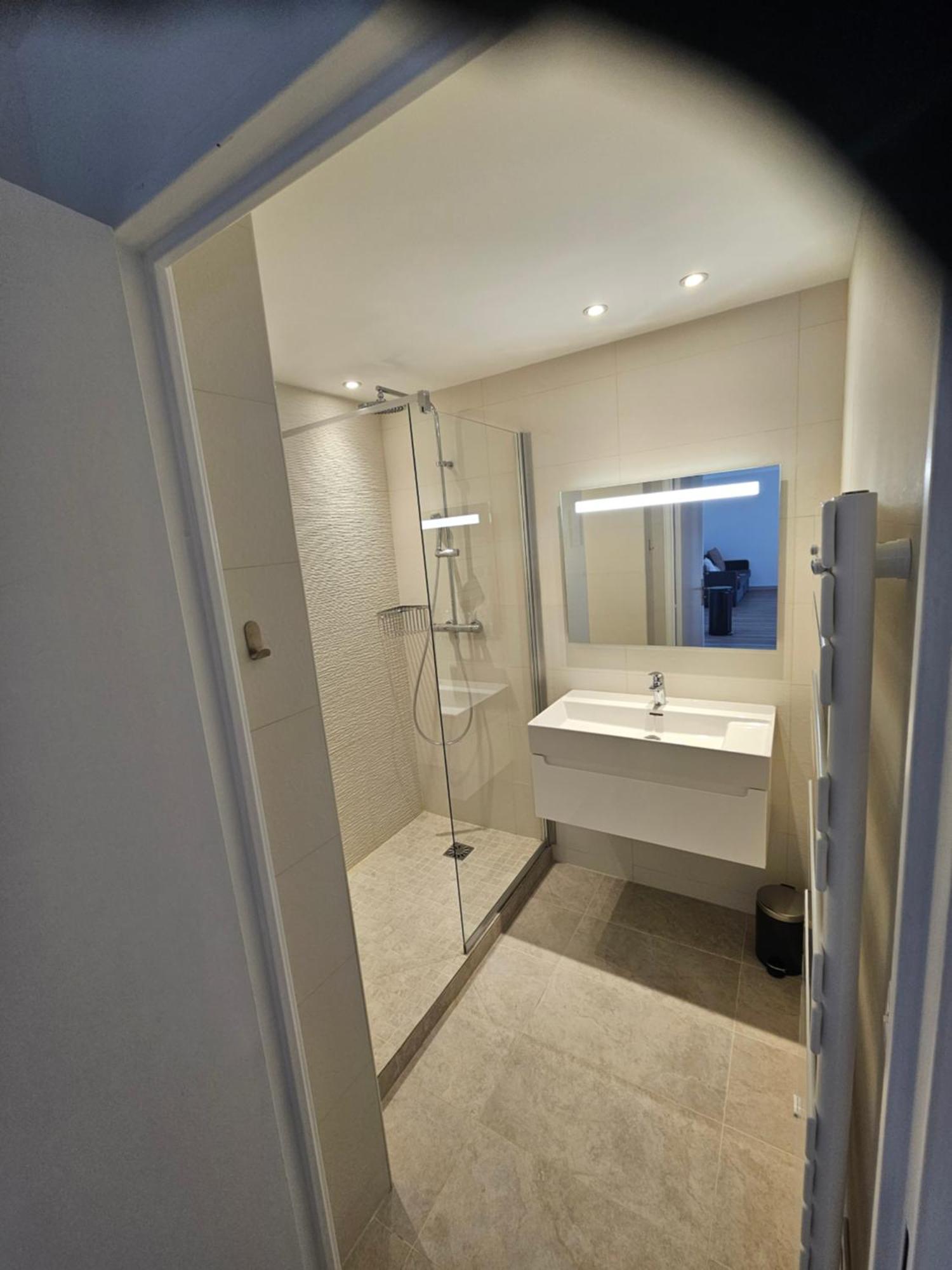Beautiful 1 Bedroom Flat Niza Exterior foto
